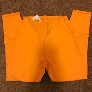NWT Fabletics Leggings